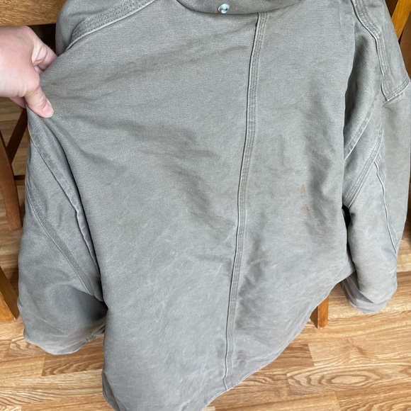 Carhartt coat - Picture 4 of 5